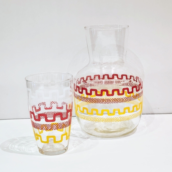 Vtg Libby Carafe/ tumbler. Aztec & retro design with matching drinking glass. - Picture 3 of 8